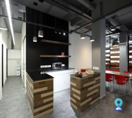 Business Centre Raheja Towers, MG Road, Bengaluru