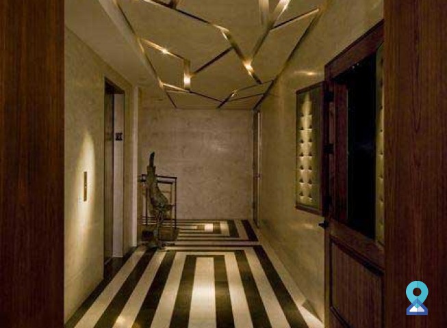 Business Centre in Hosur Road, Bengaluru