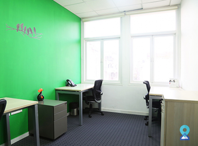 Office for rent in Churchgate, Mumbai